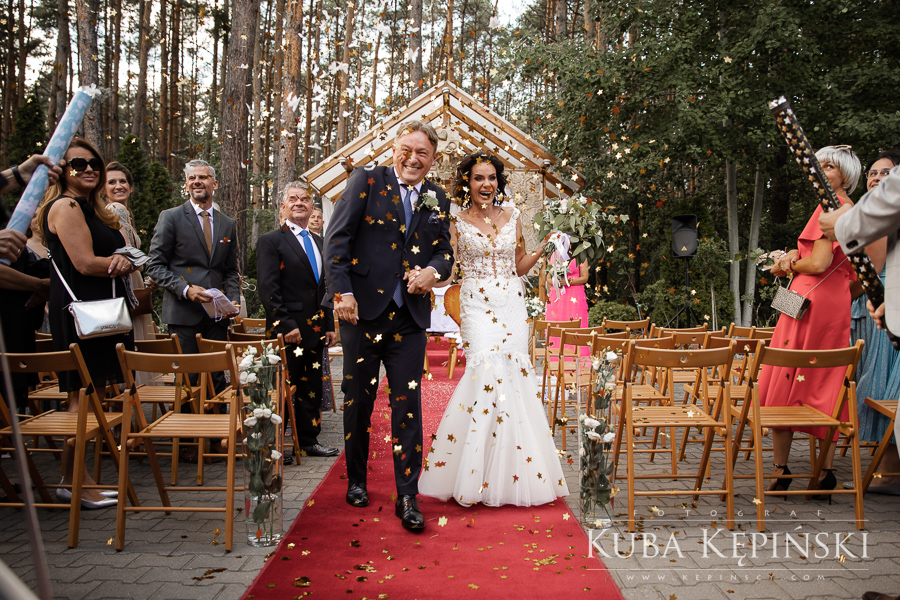 Ślub plenerowy Karczma Podkowa Leśna w Krajkowie